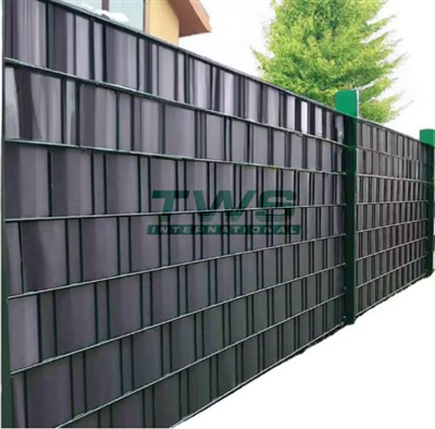 100% PP Privacy Fence
